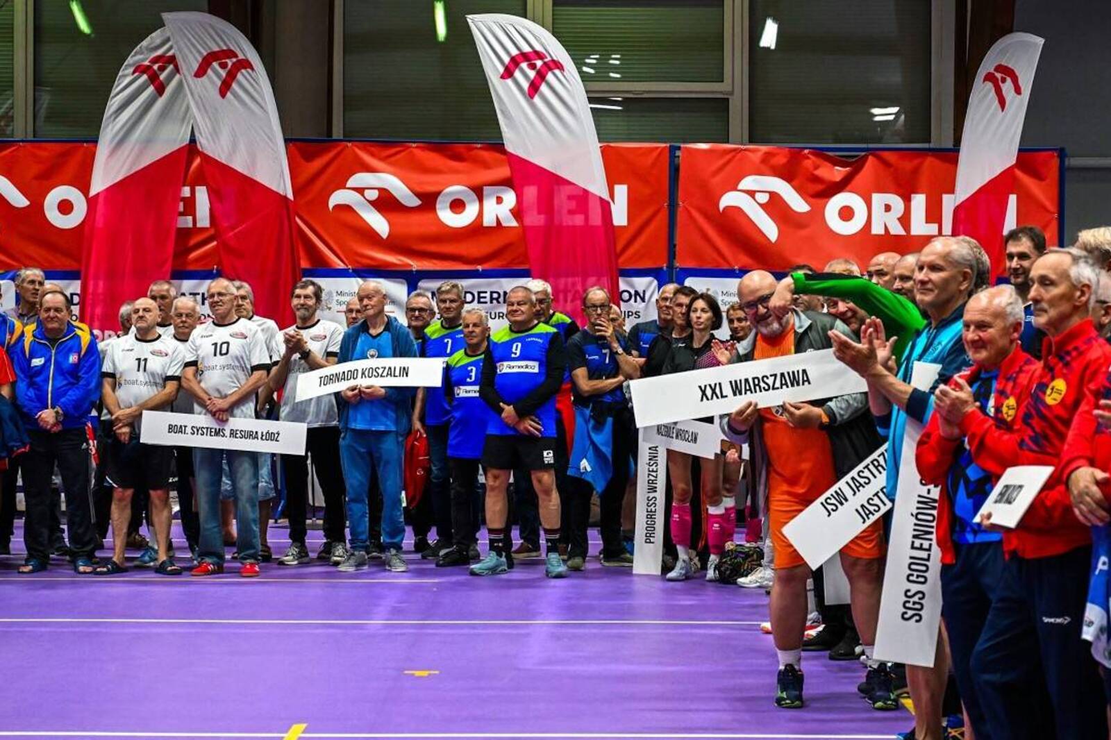 Blisko 700 zawodników i zawodniczek na XXX ORLEN Mistrzostwa Polski Masters w siatkówce [WIDEO]